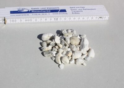Quarzgestein rund, weißer Kies 4/20