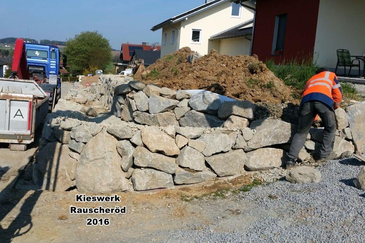 Mauer U-bach16_08