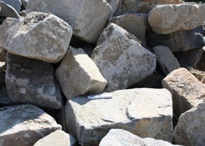 Mauersteine Granit 300-1000 kg braun