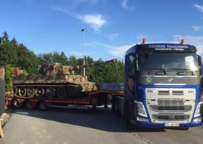 LKW Sattel PA-UA 590