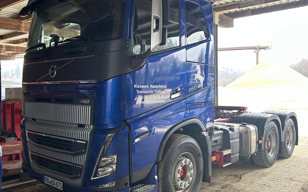 LKW Sattel PA-UA 670