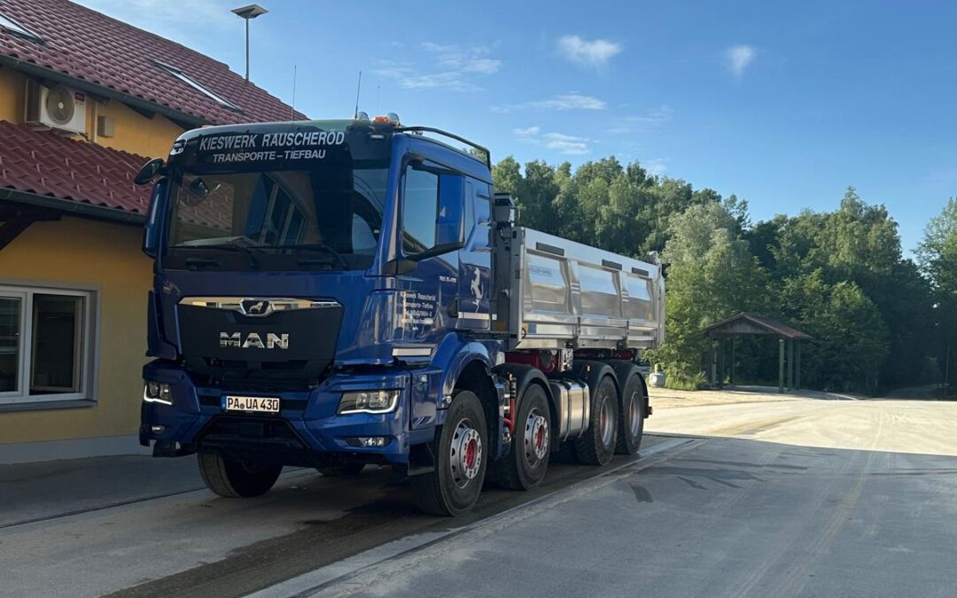 LKW 4-Achser PA-UA 430 (Bordmatic 3-Seiten-Kipper)